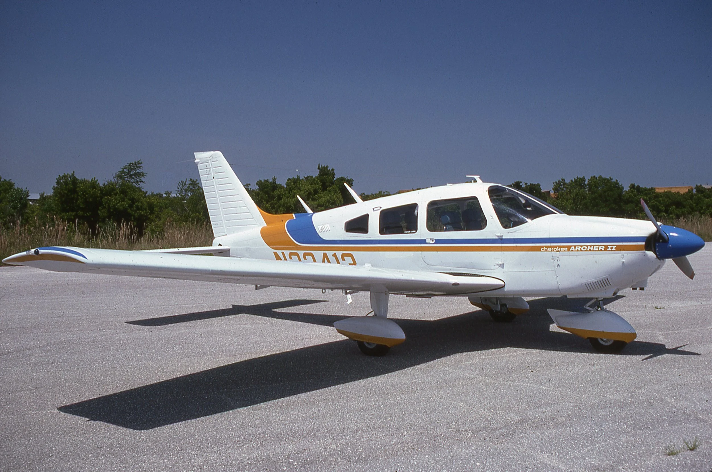 パイパーアーチャーII POH Archer II — Piper Aviation Museum